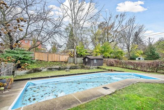 164 Queen Street East (29)