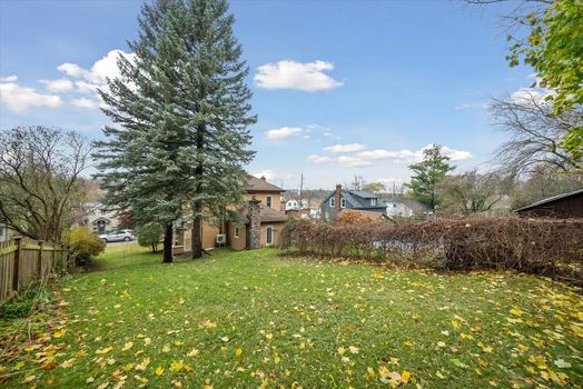 164 Queen Street East (31)