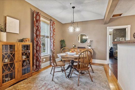 164 Queen Street East (5)