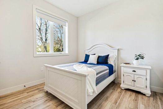 3724 Crest Beach Road South (16)