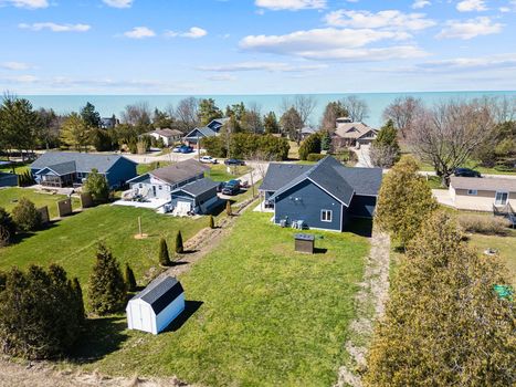 3724 Crest Beach Road South (26)