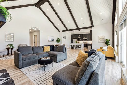 3724 Crest Beach Road South (3)