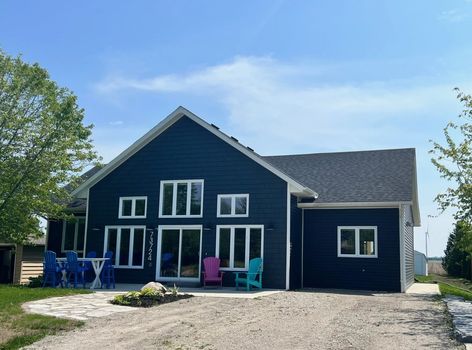 3724 Crest Beach Road South (39)