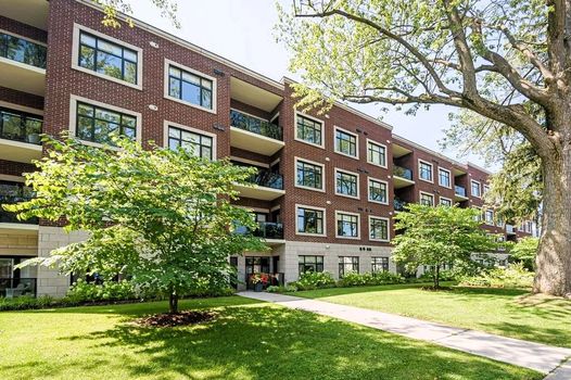 402-255 John Street (1)