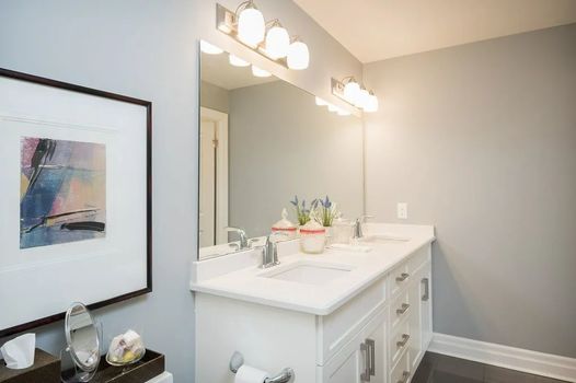 402-255 John Street (27)