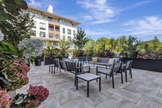 407-6523 Wellington Rd (10)