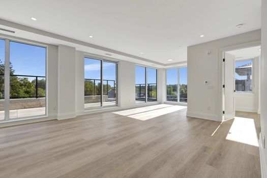 407-6523 Wellington Rd (16)