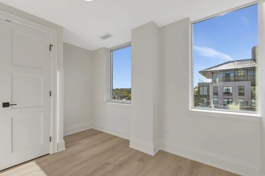 407-6523 Wellington Rd (27)