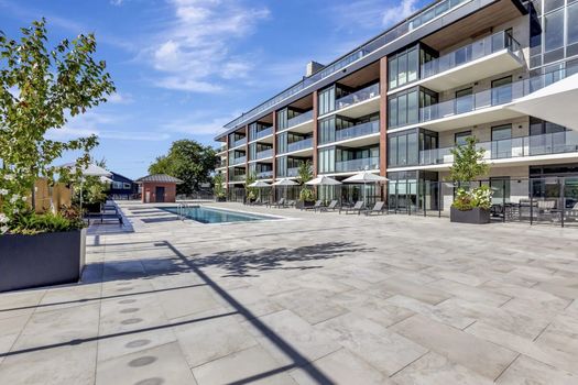 407-6523 Wellington Rd (42)