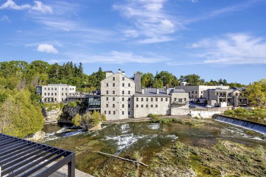 407-6523 Wellington Rd (43)