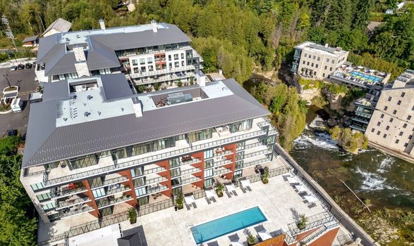 407-6523 Wellington Rd (7)