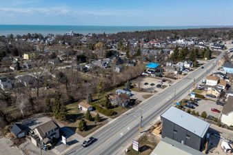 41-45 Ontario Street S 3