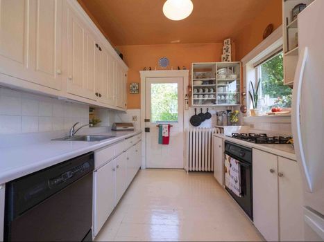 Address Hidden Stratford 22