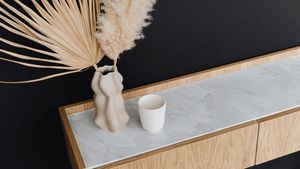 Pink-and-White-Palms-Desktop-Wal