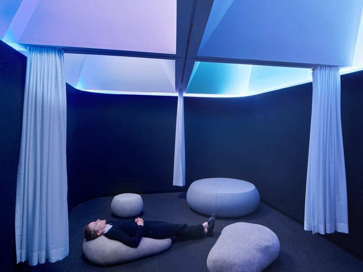 RESIZED-QuietRoom-11-2020-008-ME