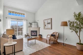 12_480 douglas st, 13- 010