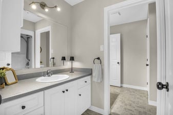 31_480 douglas st, 13- 029