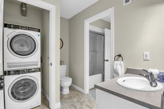 34_480 douglas st, 13- 032