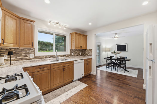 16_43 alison ave- 016