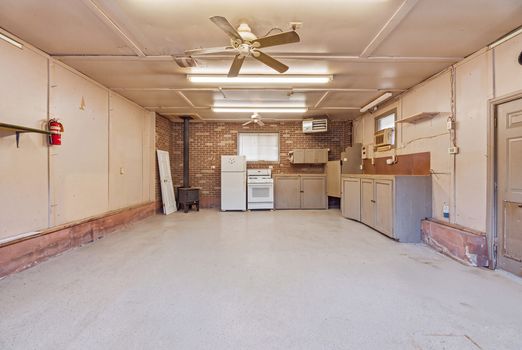 39_43 alison ave- 039