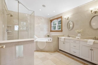 57_43 guthrie ave- 047