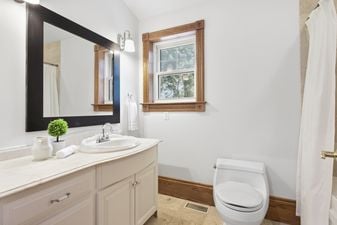 64_43 guthrie ave- 053