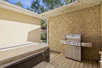 86_43 guthrie ave- 075