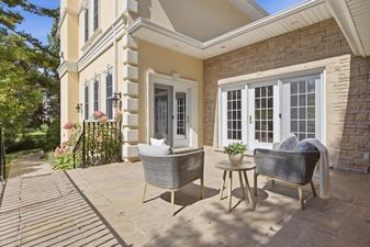 92_43 guthrie ave- 081