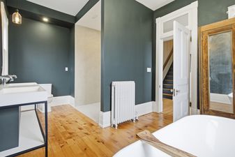 42_18 hawarden ave- 034