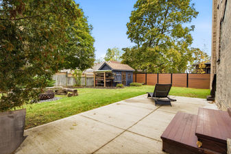 83_18 hawarden ave- 072