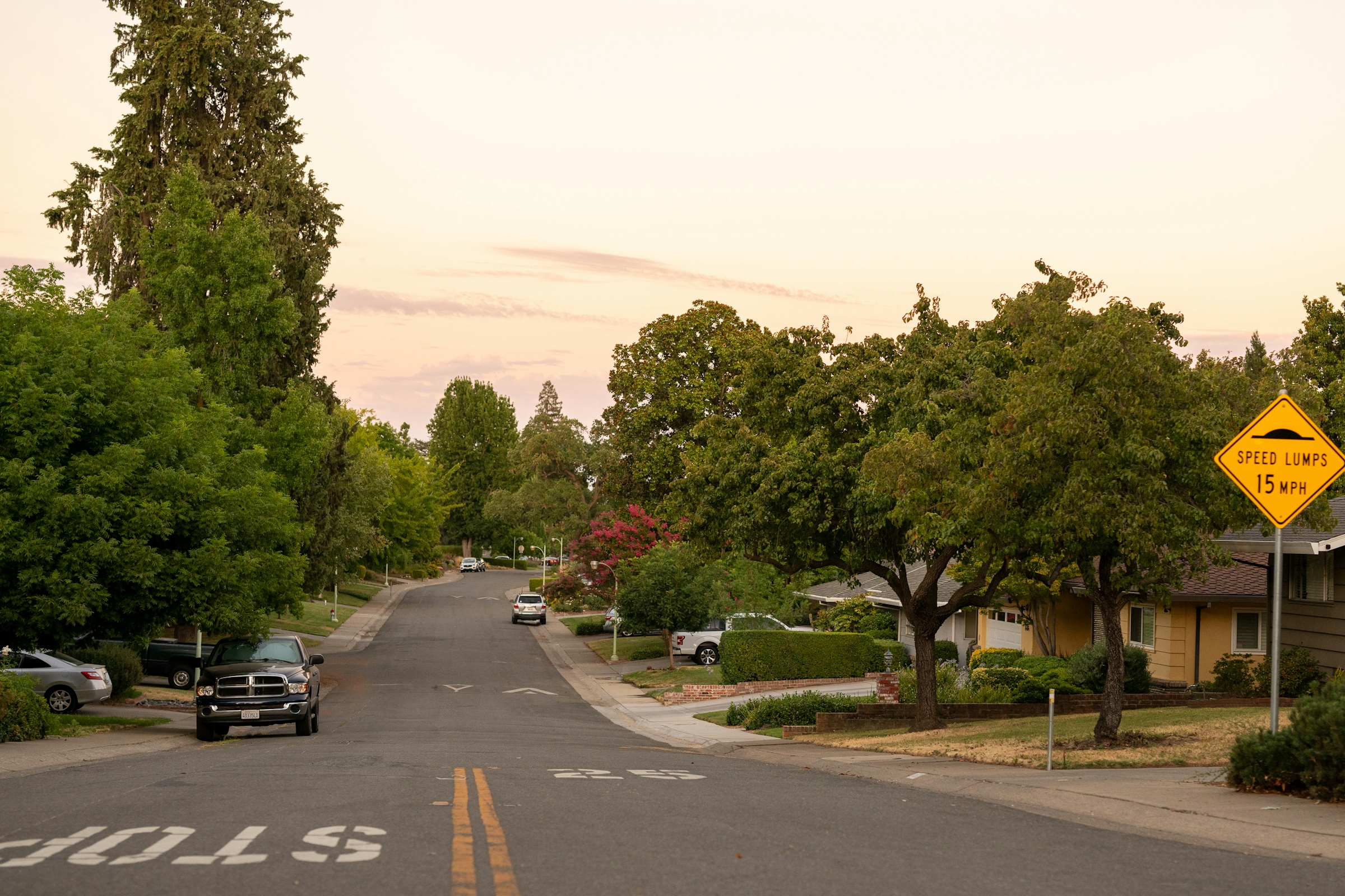 glen-allen-high-school-henrico-va-suburban-street