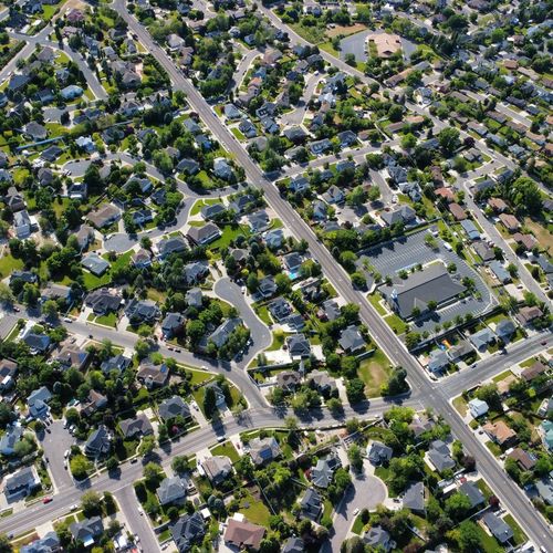 Buying a Home in a Richmond VA HOA: What to Read Before You Sign