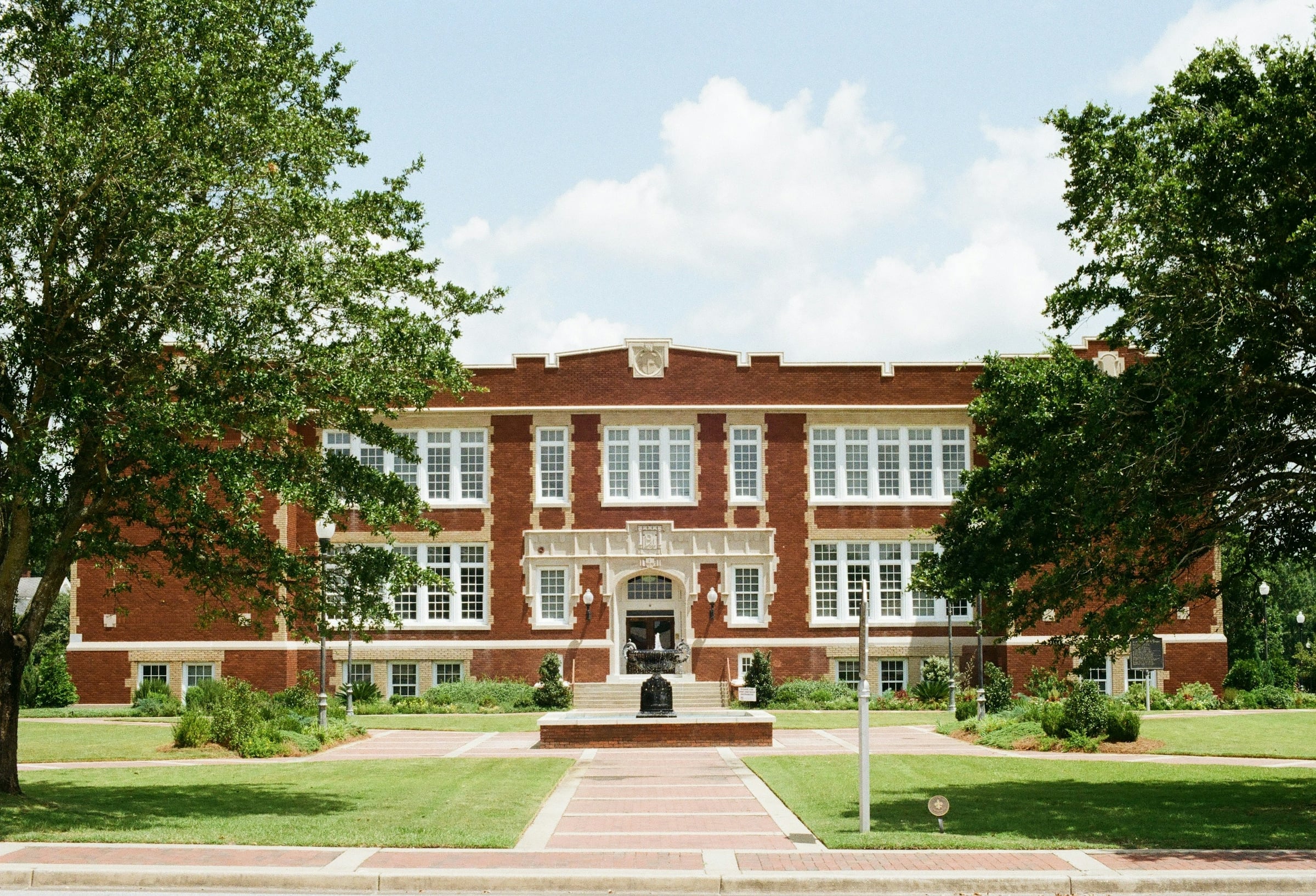 midlothian-high-school-chesterfield-va-brick-facade