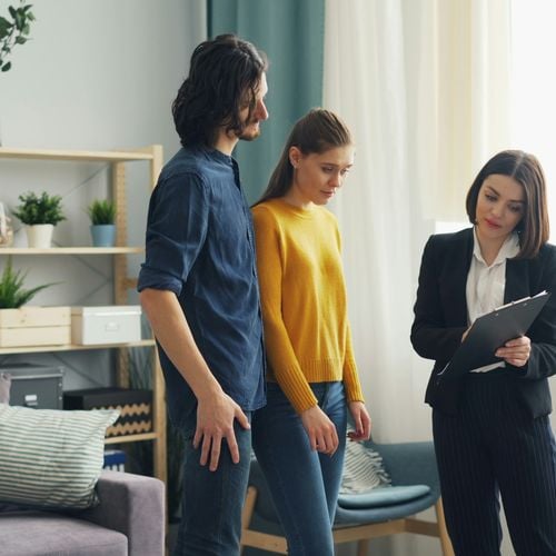 Richmond VA Showing Etiquette: What Buyers Should and Shouldn't Do Inside Someone's Home