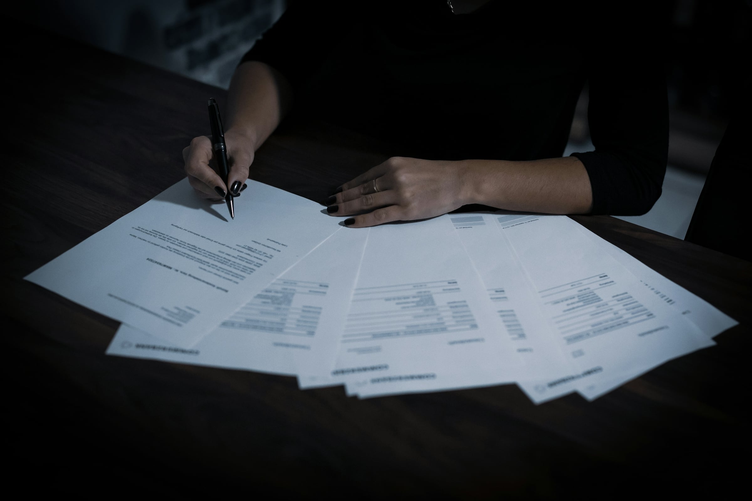 Who Is Actually at a Virginia Closing Table, and Do You Need a Real Es&hellip;