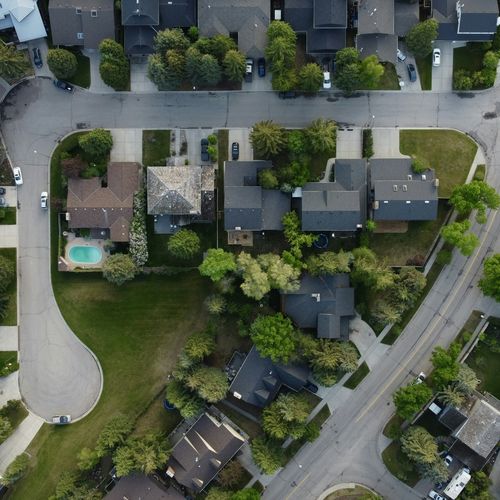 Wyndham or Twin Hickory: Two Western Henrico Neighborhoods Compared on Price, Dues and Daily Life