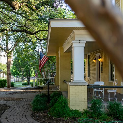 Living in Near West End, Virginia: Schools, Parks, Prices & What Buyers Need to Know in 2026