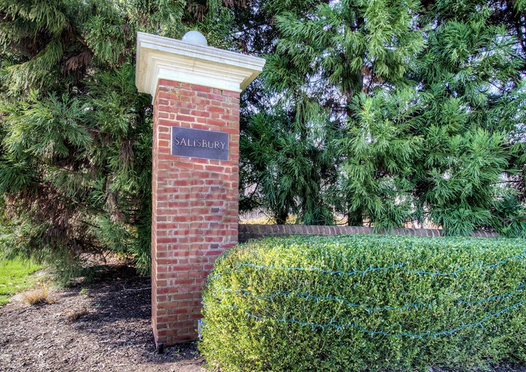The brick Salisbury entrance marker in Midlothian, Virginia