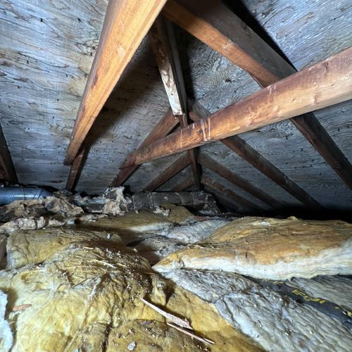 Asbestos in Older Richmond-Area Homes: Where It Hides, When Testing Matters and What Sellers and Buyers Should Know