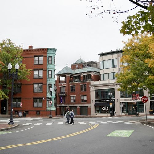 Richmond-Area Neighborhoods Built Around a Town Center: Where Homes, Shops and Offices Share the Same Streets
