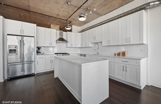 06_50E16th_803_177001_Kitchen_LowRes