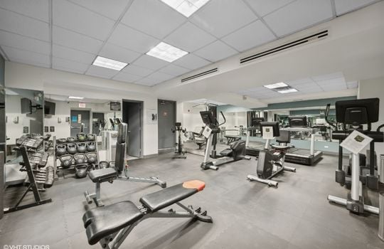 19_1440NLakeShoreDr_30F_157_FitnessCenter_MRED_2000x1333