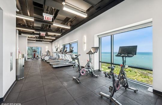 25_1160SMichiganAve_3805_157_Gym_MRED_2000x1333