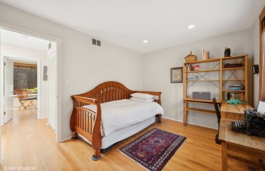 15_1904NMohawkSt_26_153_2ndBedroom_Small
