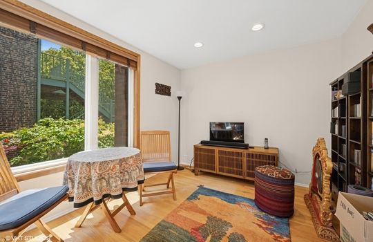 21_1904NMohawkSt_26_18002_Bedroom_Small