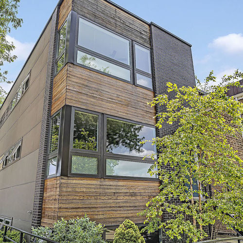 Buying Your First Home in Chicago: How to Choose the Right Real Estate Broker (and Why It Matters)