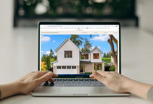 CUSTOM PROPERTY WEBSITE