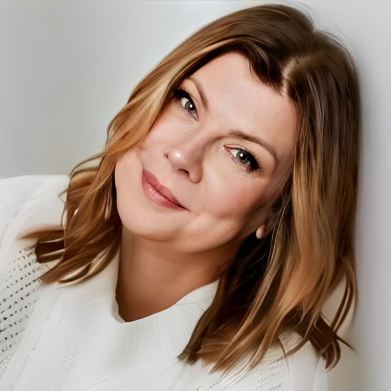 Michelle Headshot (1)