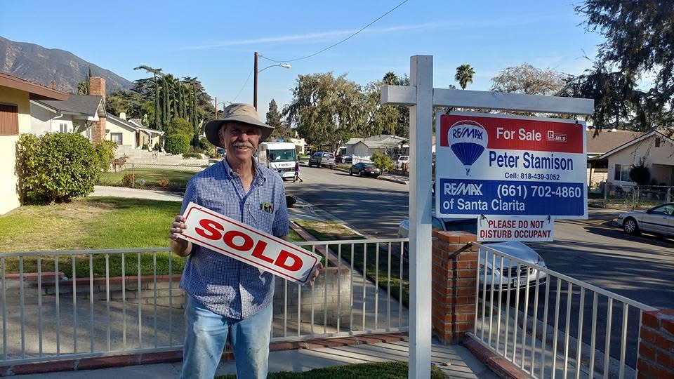 house sold happy buyer