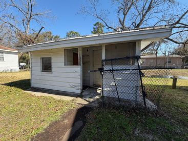 1ac1d983-7cc6-4f33-9cfe-e90058eb9617